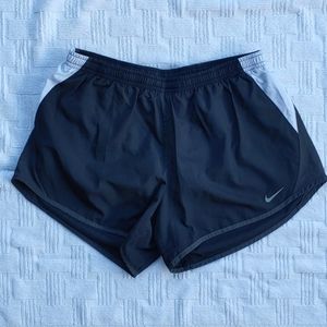 EUC Nike running shorts size medium